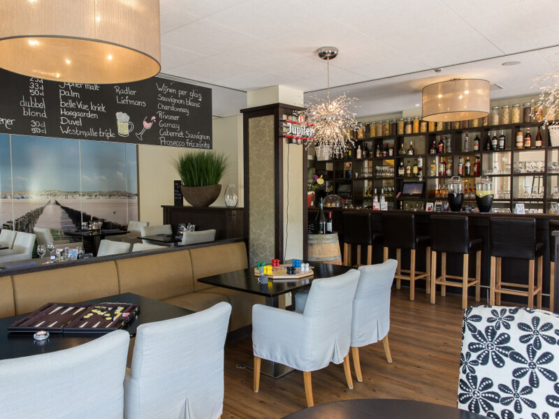 Foto 8 bij Strandhotel Bos en Duin