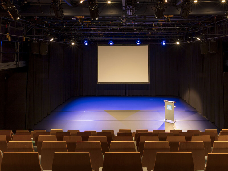 Foto 6 bij Theater Ins Blau